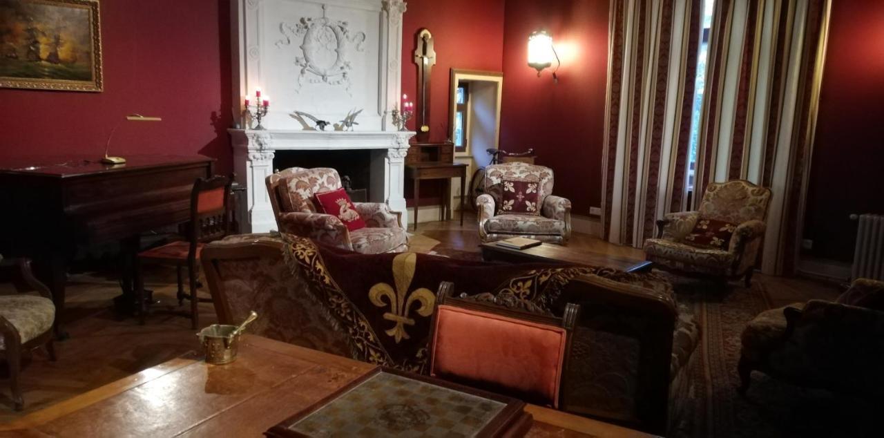 مبيت وإفطار آزاي لو ريدو Manoir De La Touche المظهر الخارجي الصورة