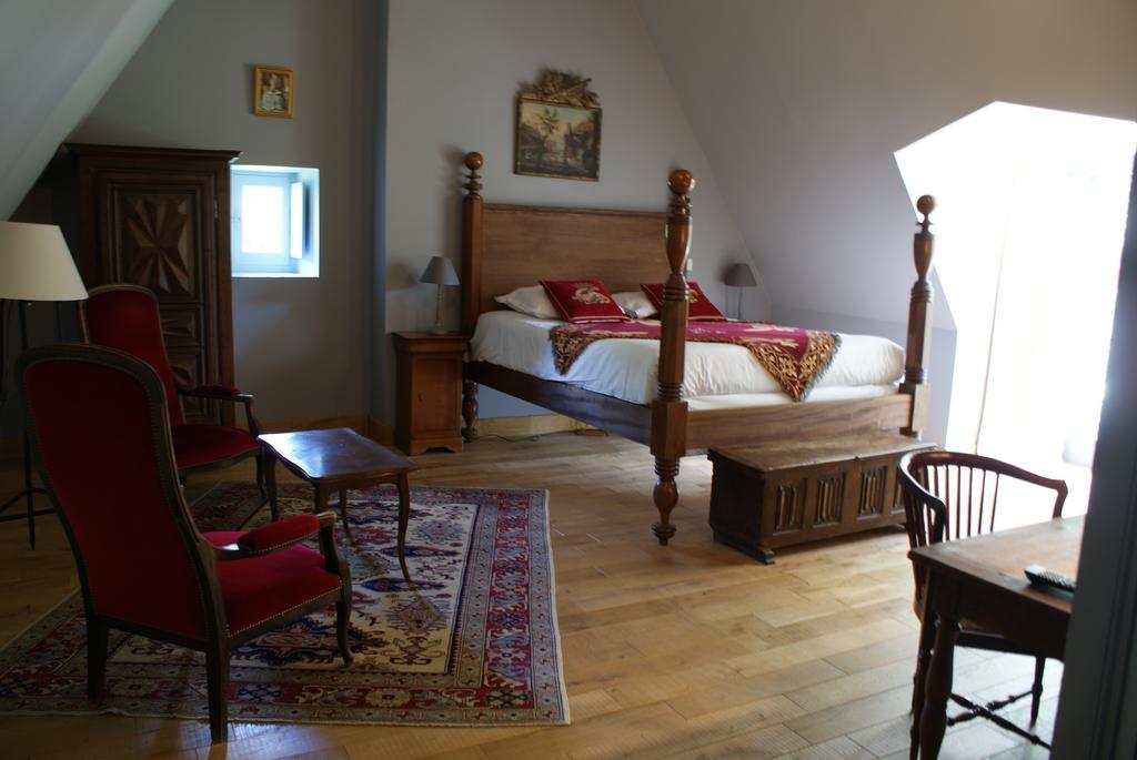 مبيت وإفطار آزاي لو ريدو Manoir De La Touche الغرفة الصورة