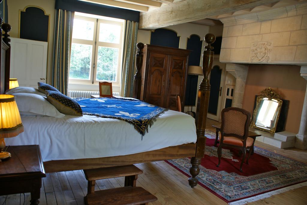 مبيت وإفطار آزاي لو ريدو Manoir De La Touche الغرفة الصورة