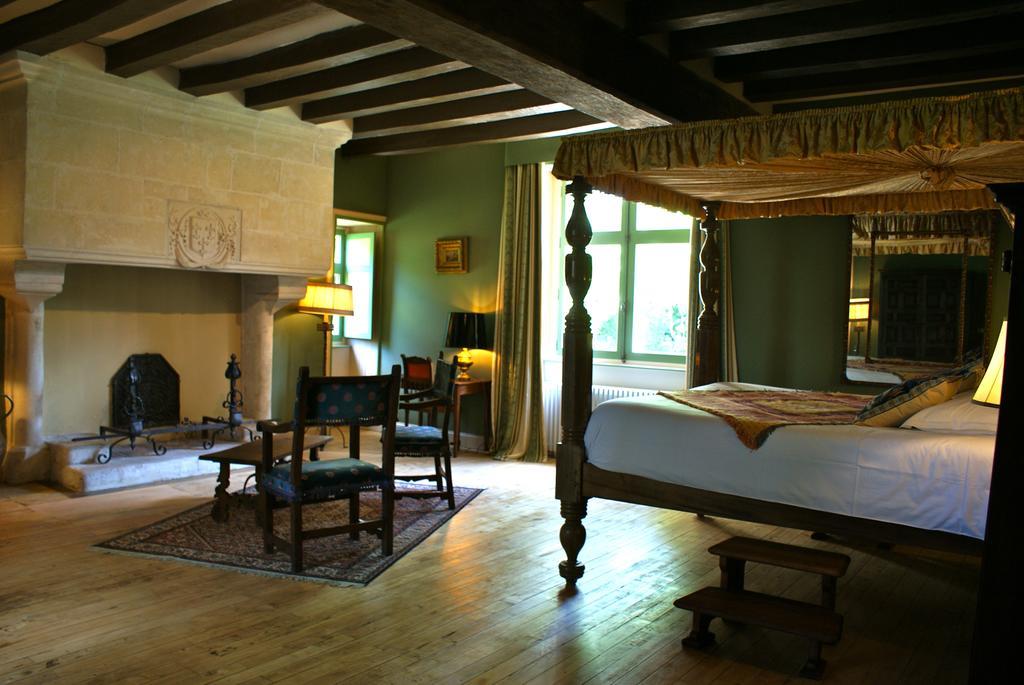 مبيت وإفطار آزاي لو ريدو Manoir De La Touche الغرفة الصورة